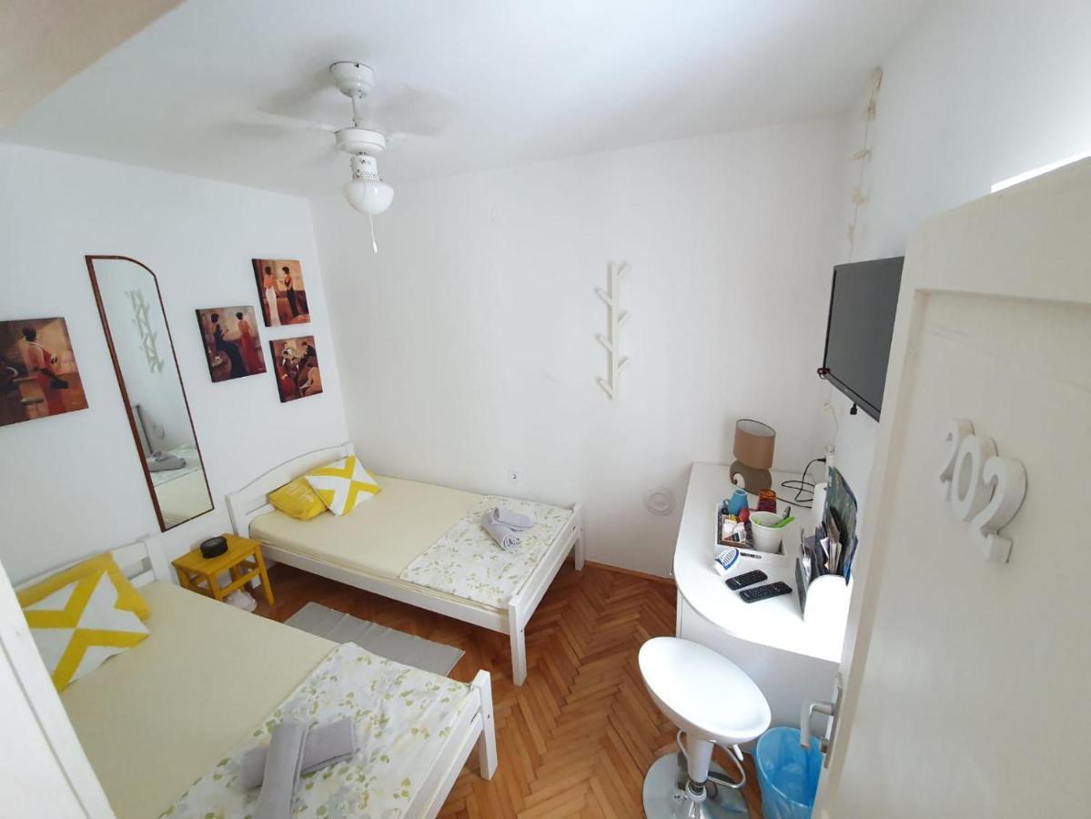 Room With Shared Bathroom House Gorica Šibenik Eksteriør bilde